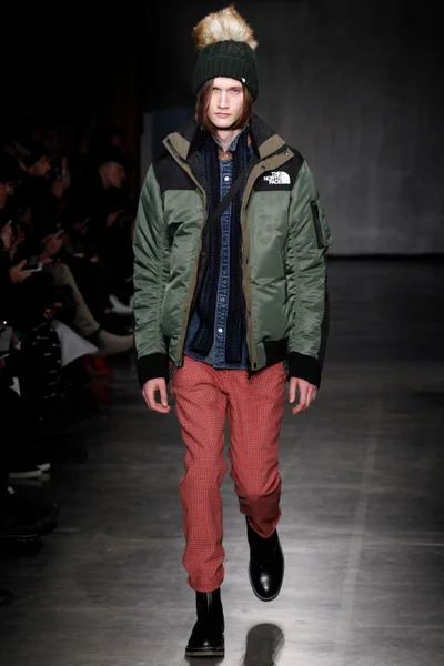 Look 8